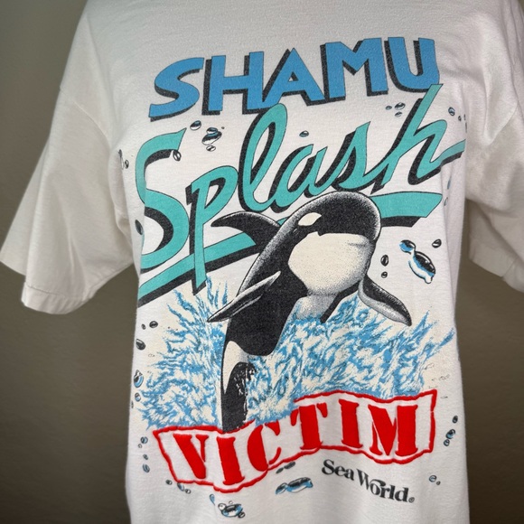 Vintage Shamu Sea World Graphic Splashed Victim Orca Whale Single Stitch Tee - Picture 2 of 13